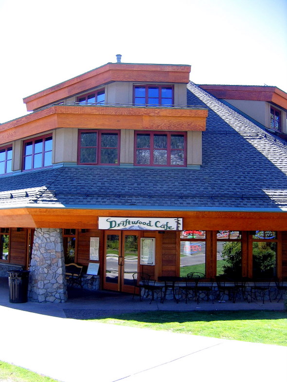 Driftwood Café in South Lake Tahoe, California